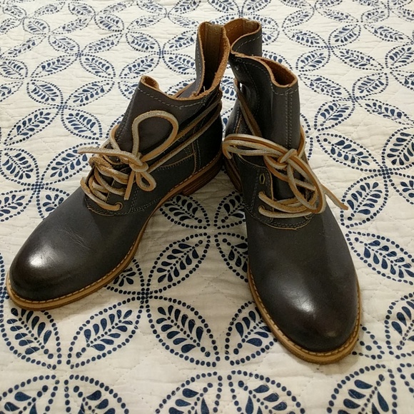 Timberland Shoes - Timberland Blue leather boots